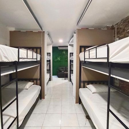 Cozy Rooms Asoke 曼谷 外观 照片